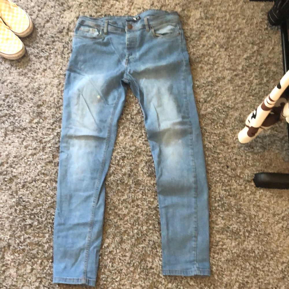 Men’s light blue skinny jeans